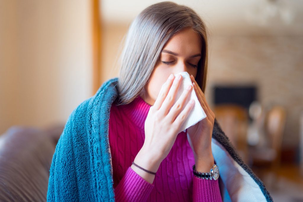 Coldrex: Horúci nápoj na chrípku, prechladnutie, teplotu, bolesť hlavy a upchatý nos