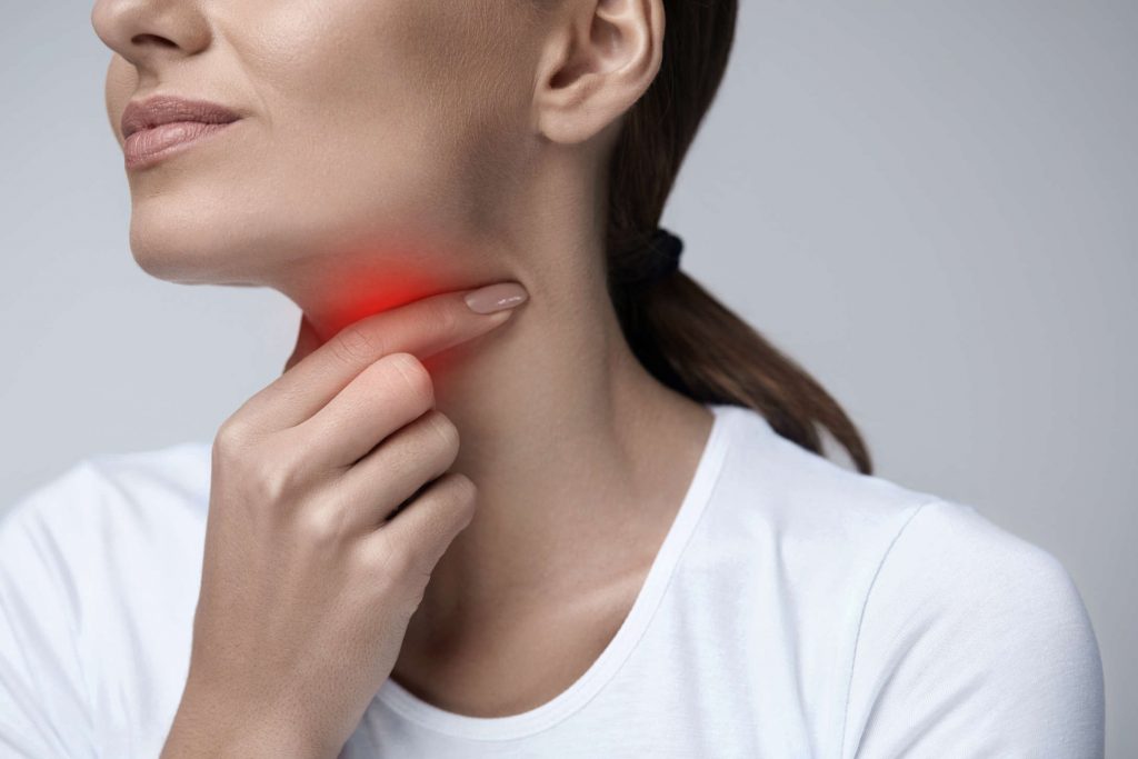 Strepsils PLUS SPRAY: Ústny sprej na bolesť hrdla a infekcie a zápaly v ústnej dutine